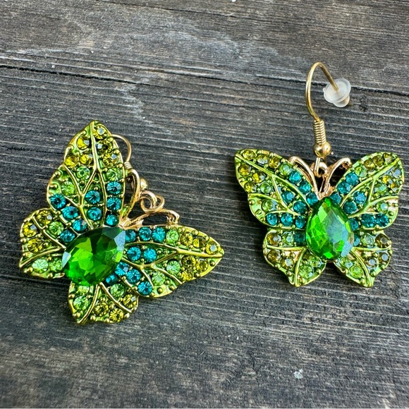 Green & Blue Sparkly Butterfly Dangle Drop Gold Tone Rhinestone Crystal Earrings - Picture 6 of 7